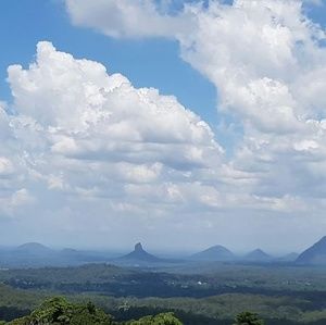 Meet your Posher, Ang